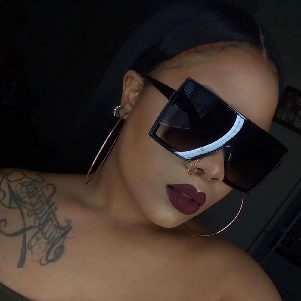 Wide frame glasses